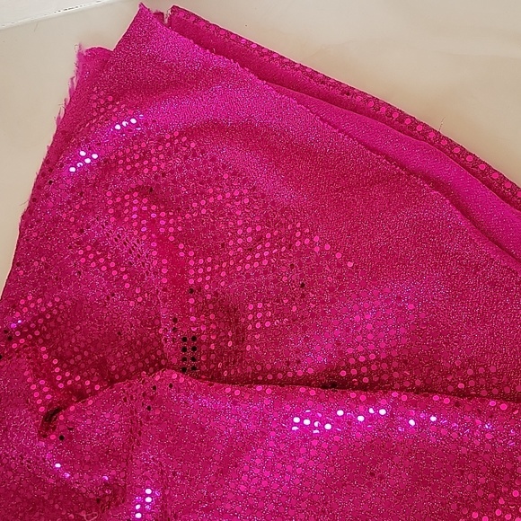 Cloth - Fuschia Sparkly Mirrored Fabric - Picture 1 of 4